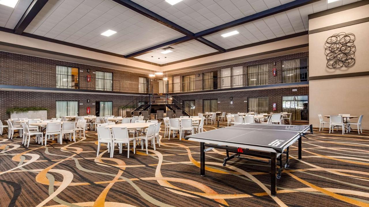 Best Western Angus Inn Great Bend Zewnętrze zdjęcie