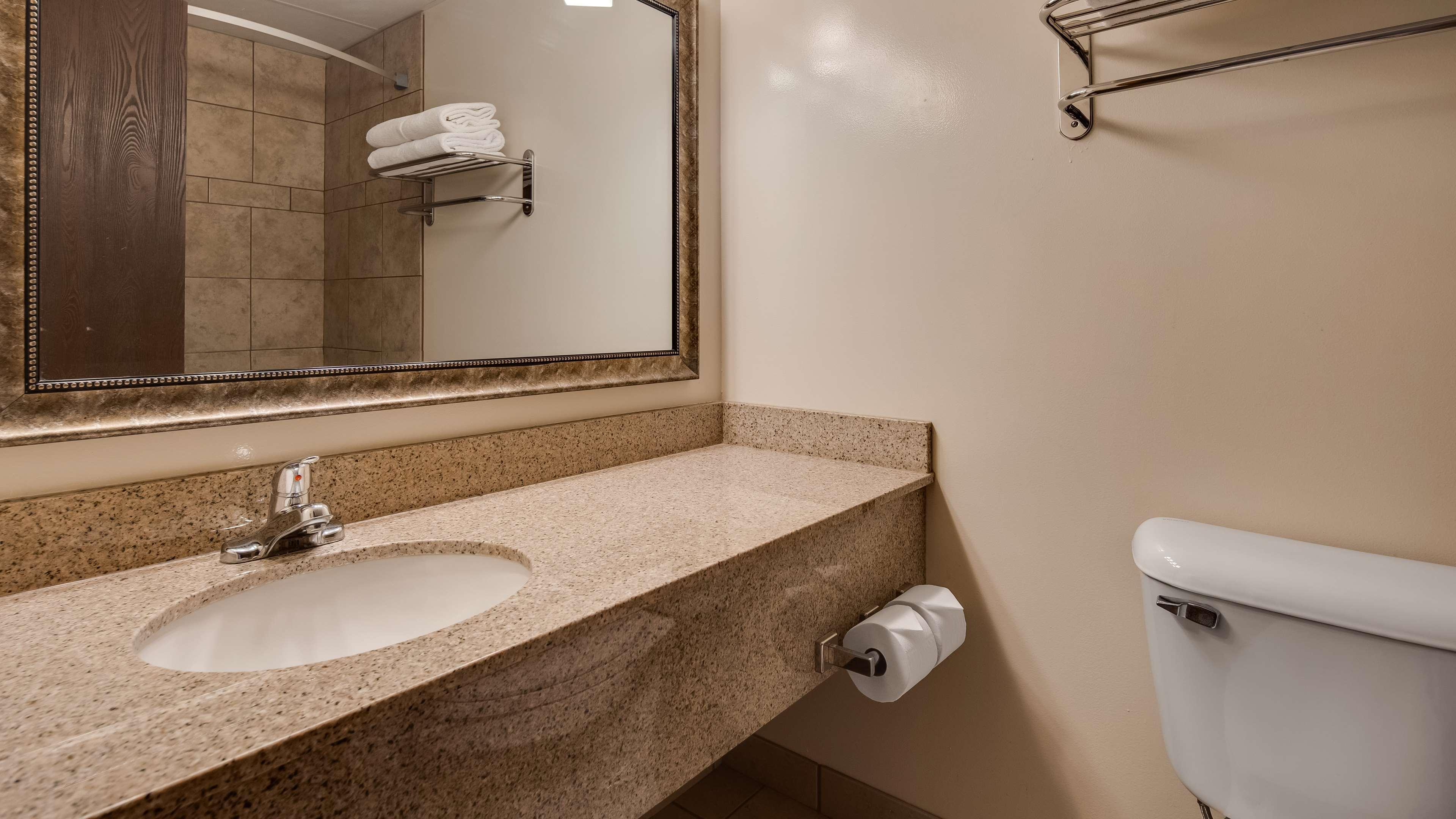 Best Western Angus Inn Great Bend Zewnętrze zdjęcie