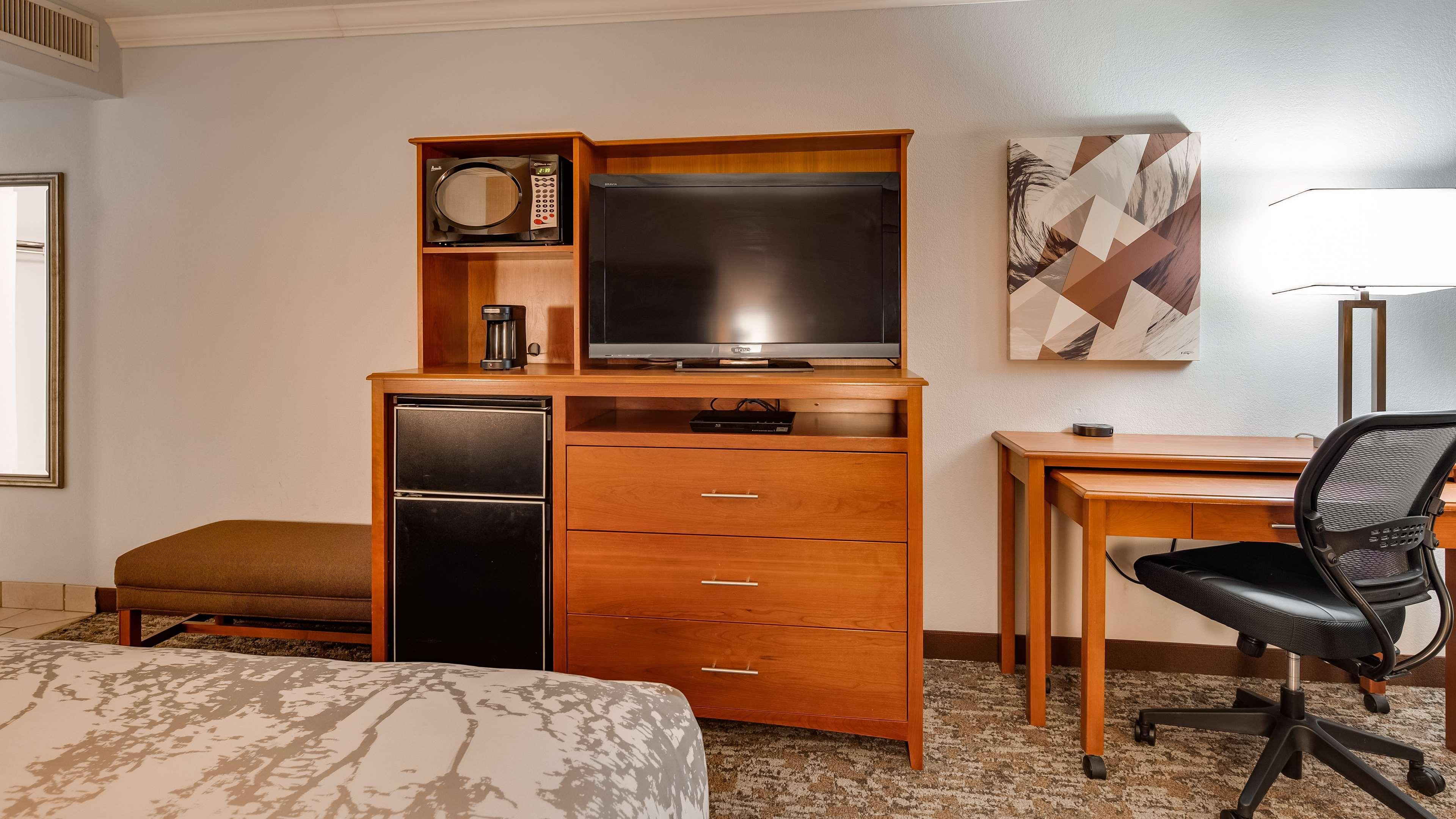 Best Western Angus Inn Great Bend Zewnętrze zdjęcie