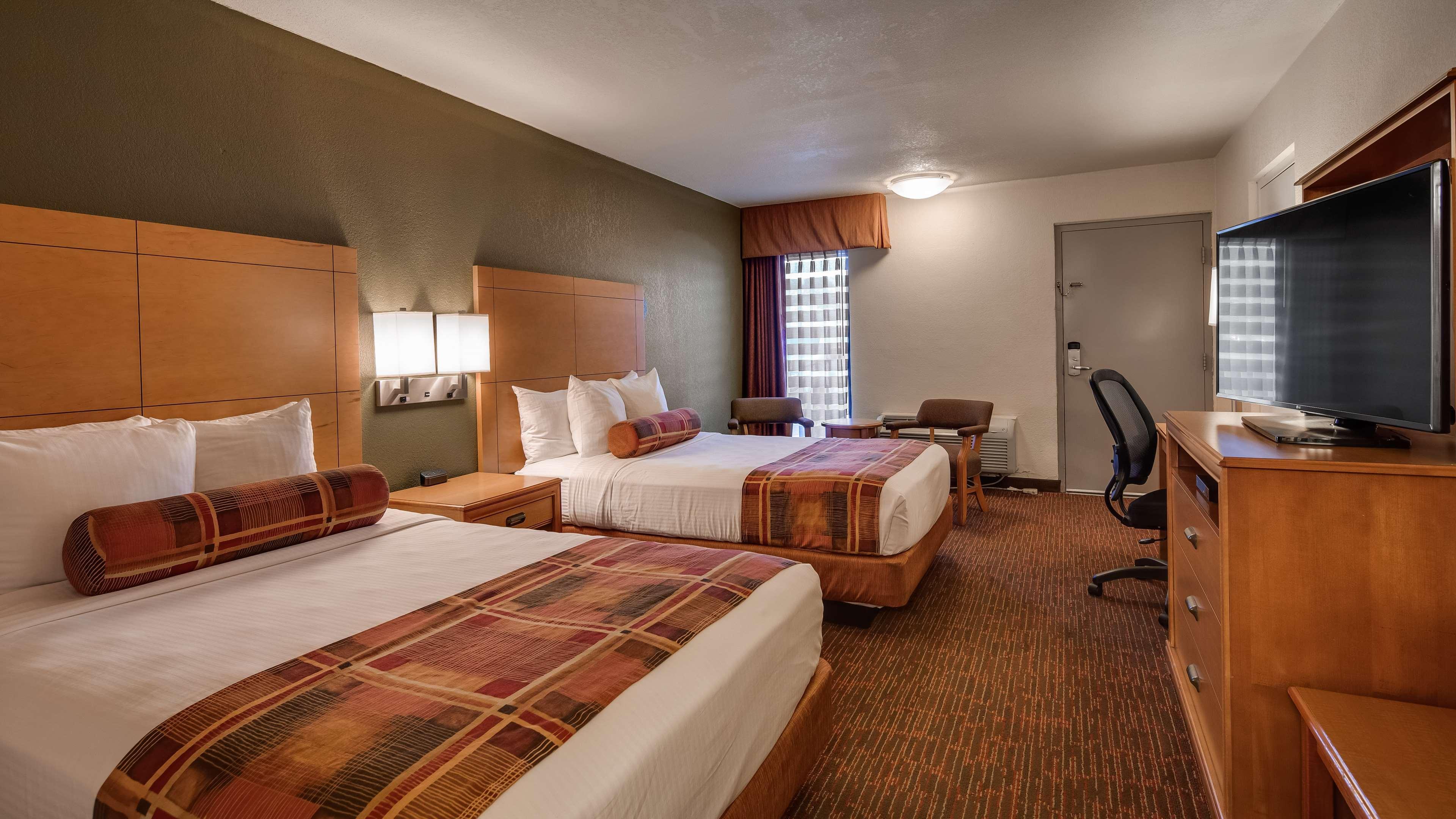 Best Western Angus Inn Great Bend Zewnętrze zdjęcie