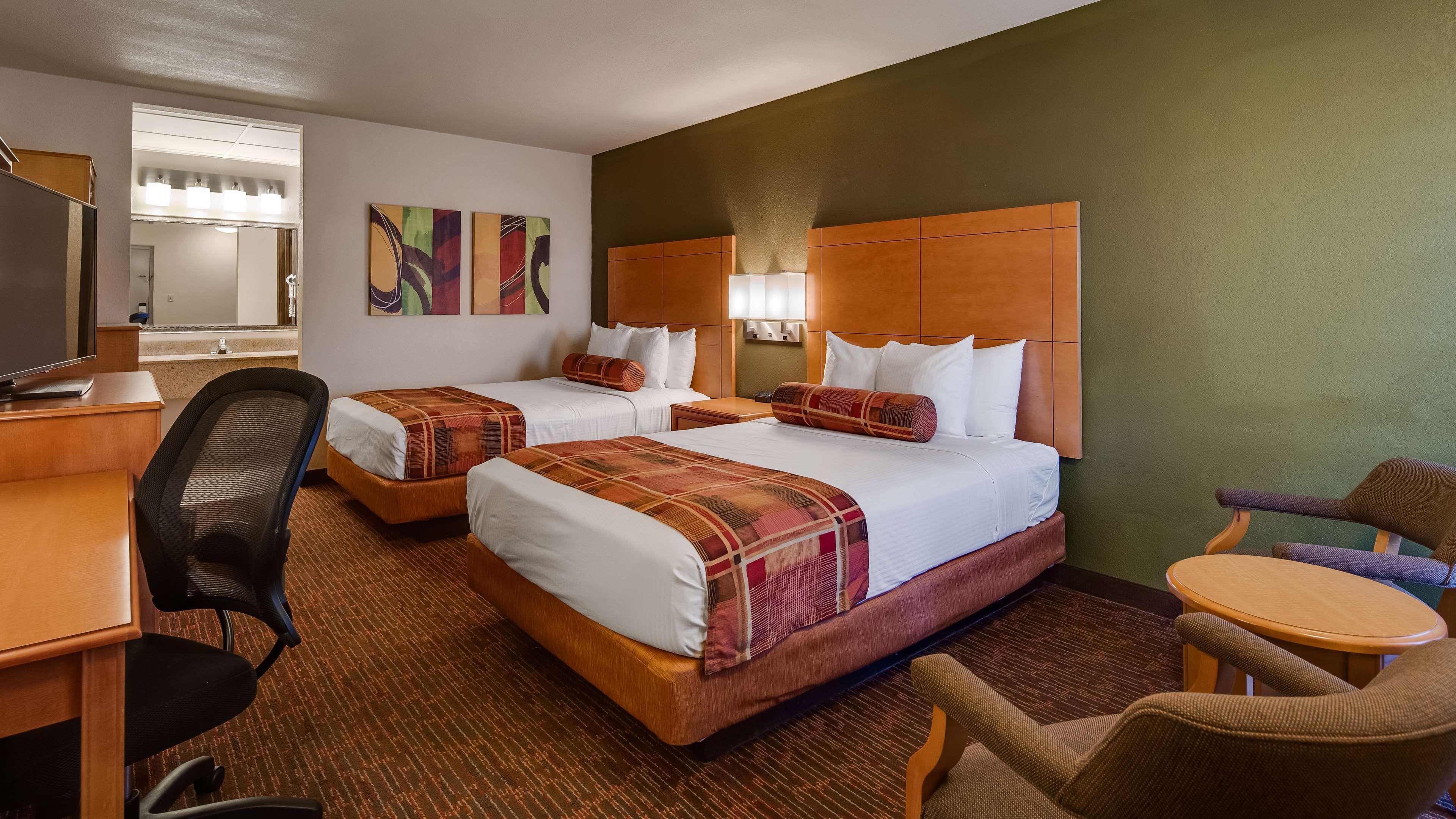 Best Western Angus Inn Great Bend Zewnętrze zdjęcie
