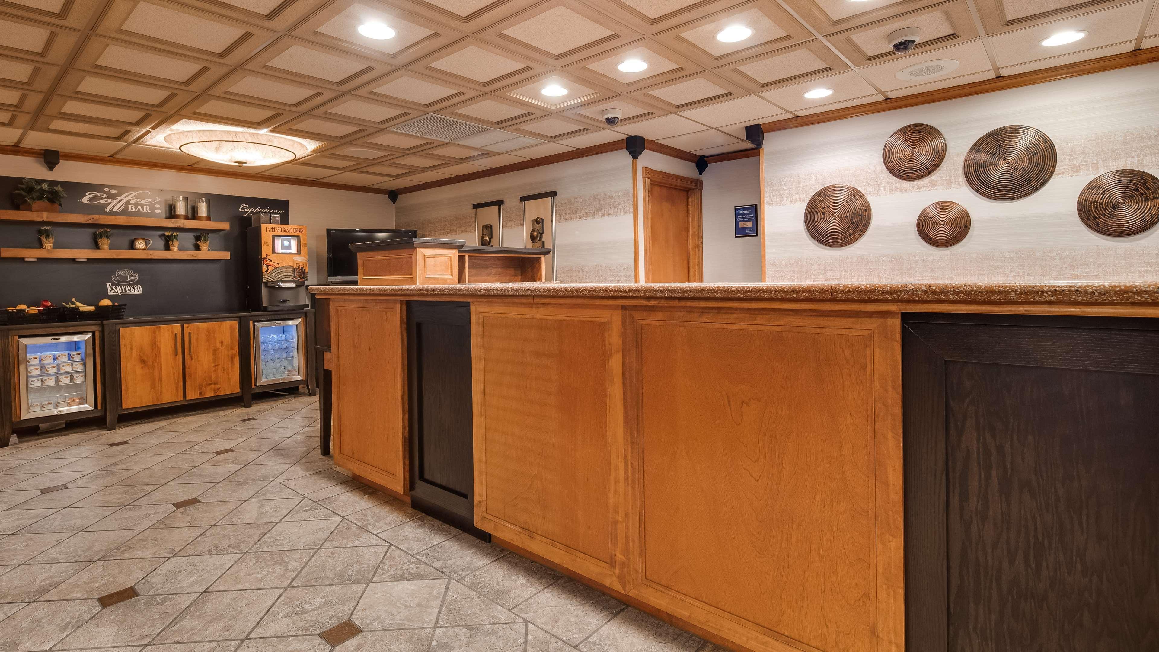 Best Western Angus Inn Great Bend Zewnętrze zdjęcie