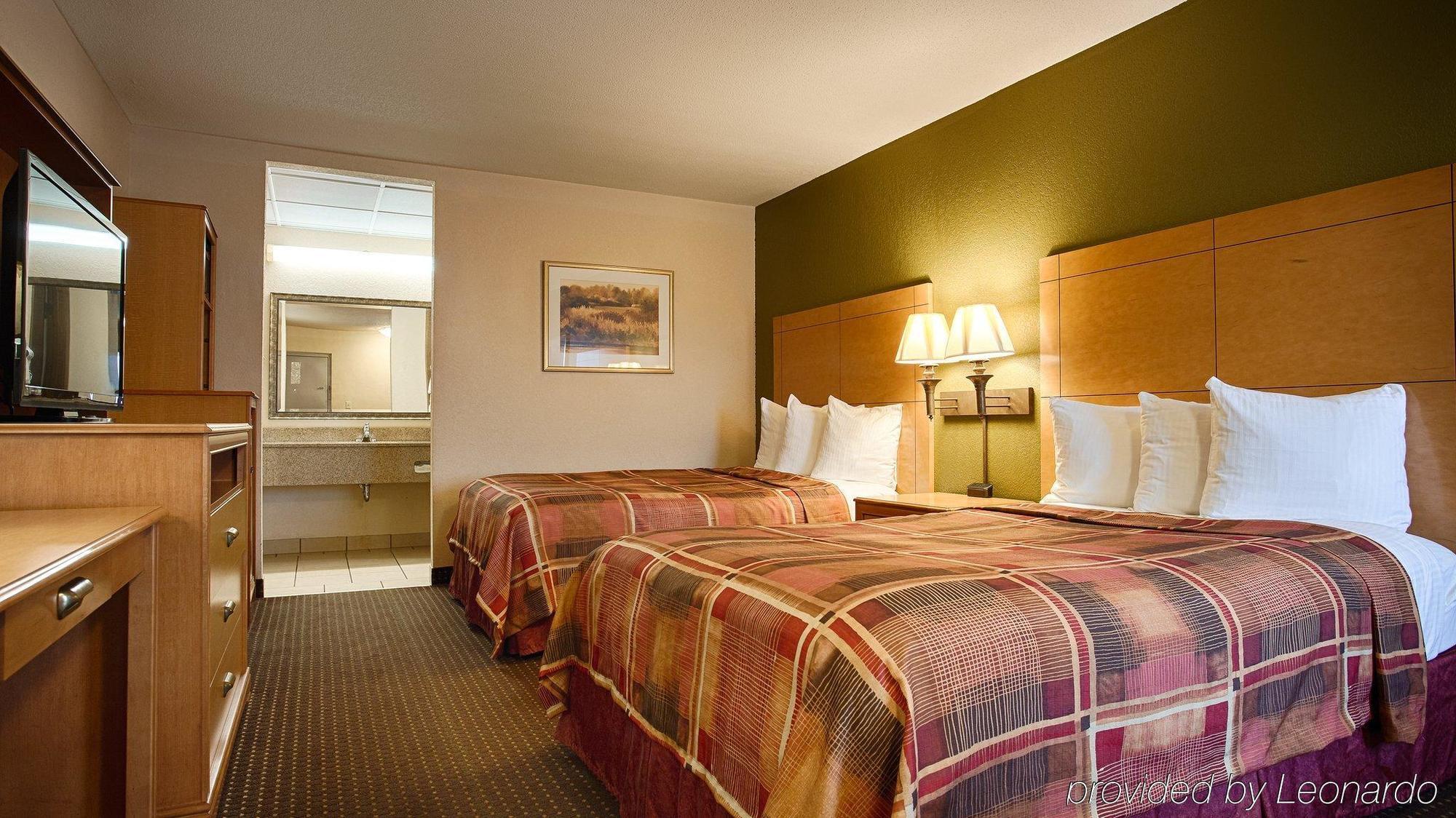 Best Western Angus Inn Great Bend Zewnętrze zdjęcie