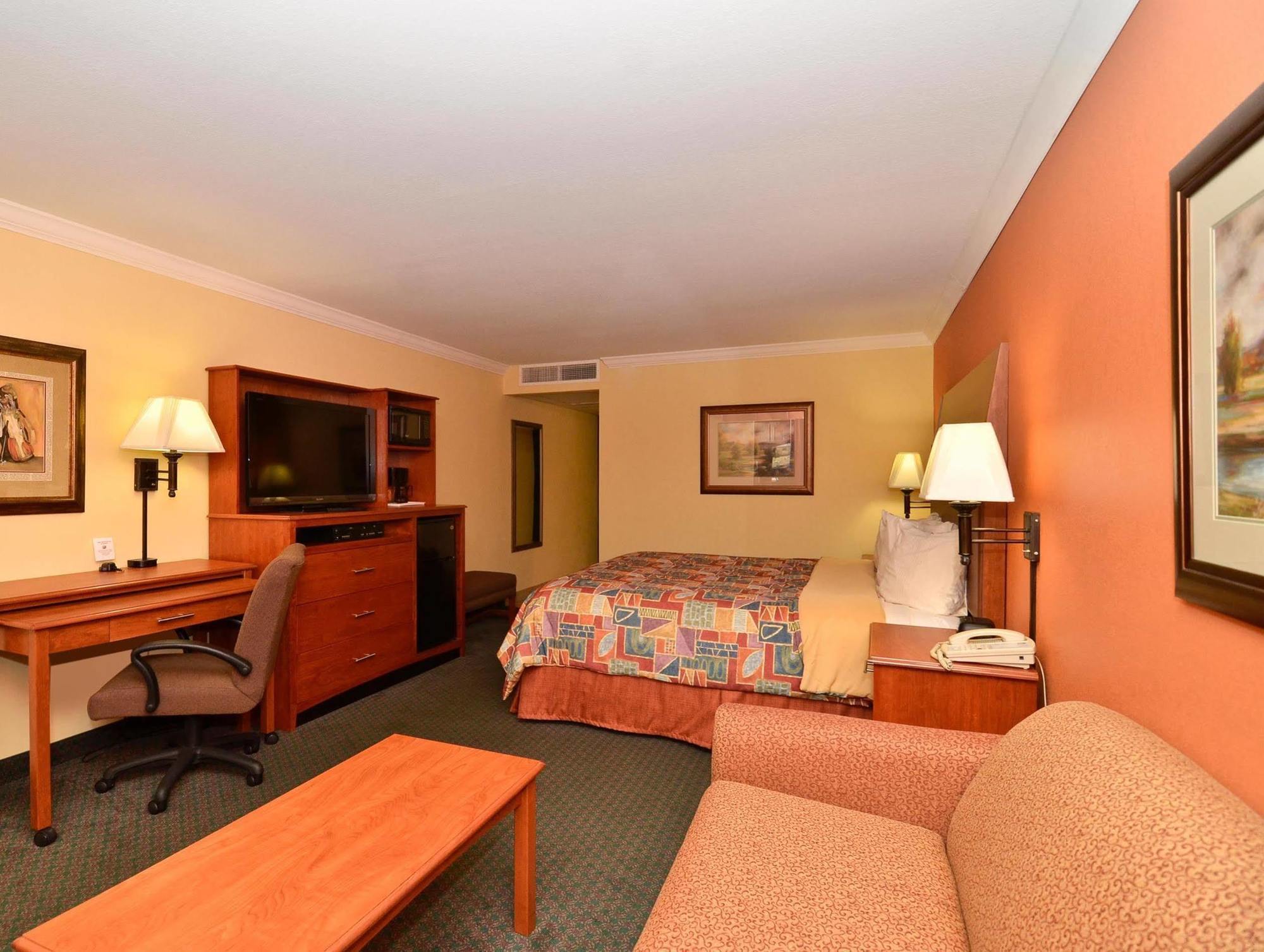Best Western Angus Inn Great Bend Zewnętrze zdjęcie